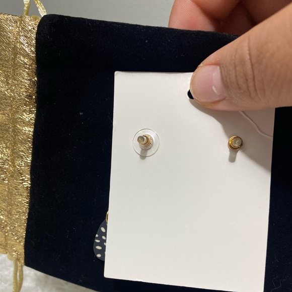 KINSLEY ARMELLE Doris Coll. Earrings, Clay Shapes, Blk/Wht w/Gold & Dust Bag - Picture 3 of 8